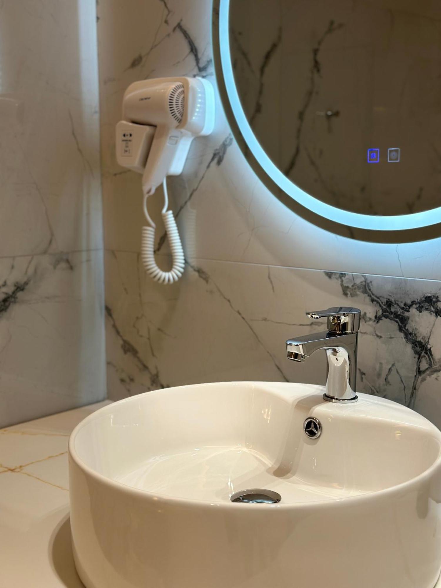 The Roots Boutique Hotel Shkodër 외부 사진